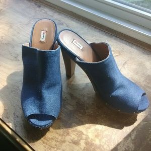 Size 8 blue denim heels